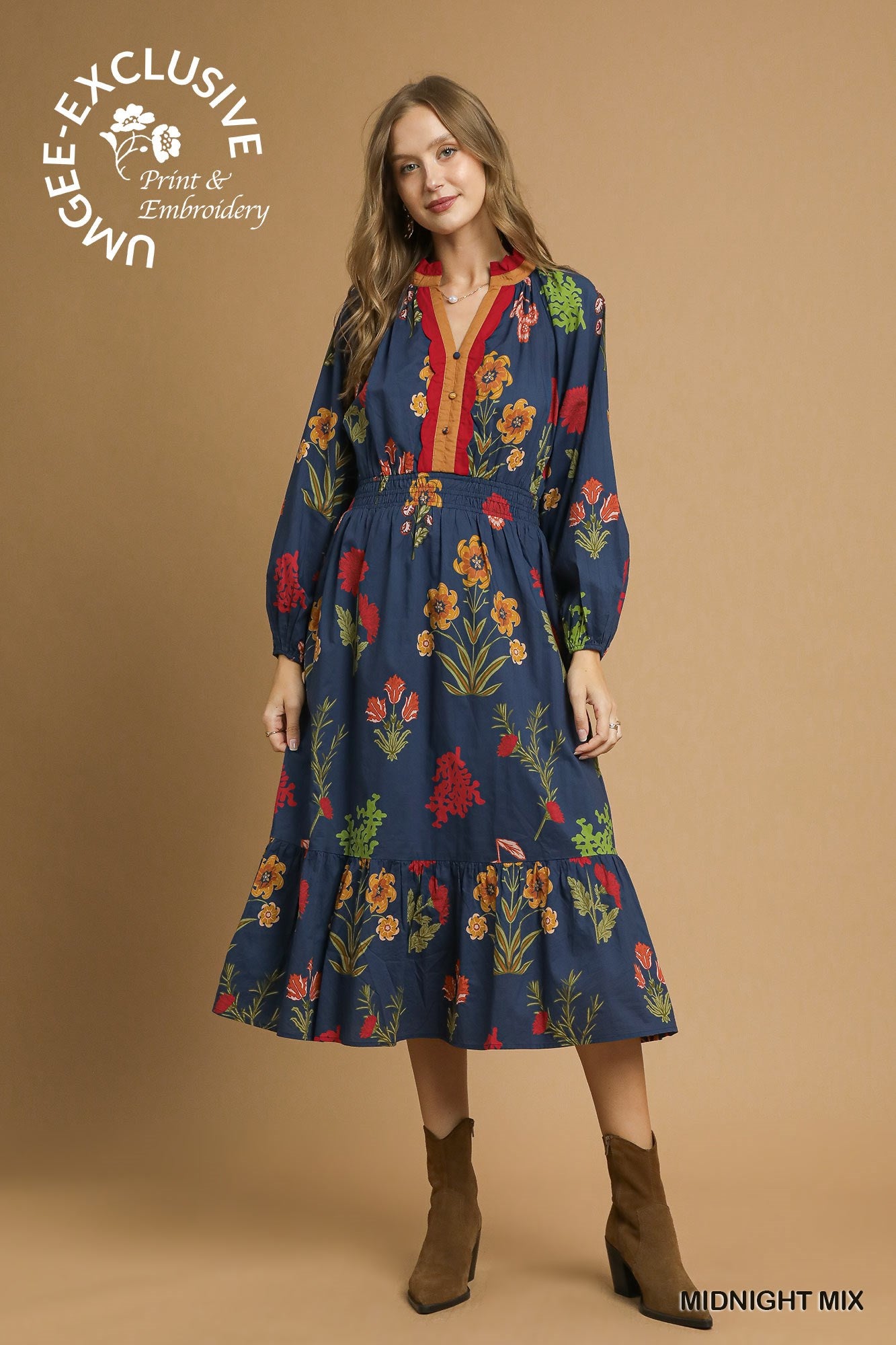 green emerald velvet dress Floral Embroidered Bell Sleeve Dresses main image 0