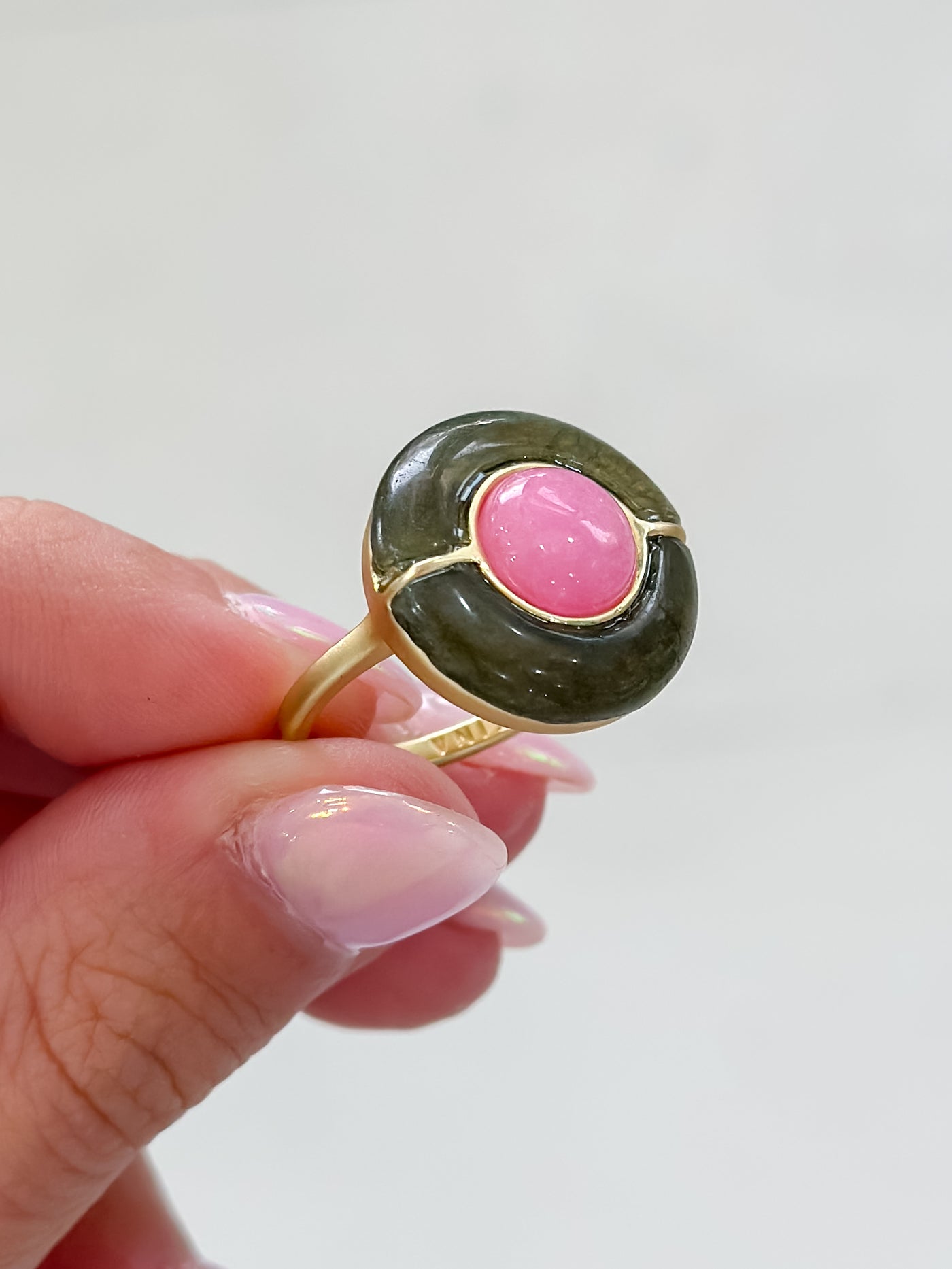 Spartina Centered Stone Olive/Pink Jade Ring