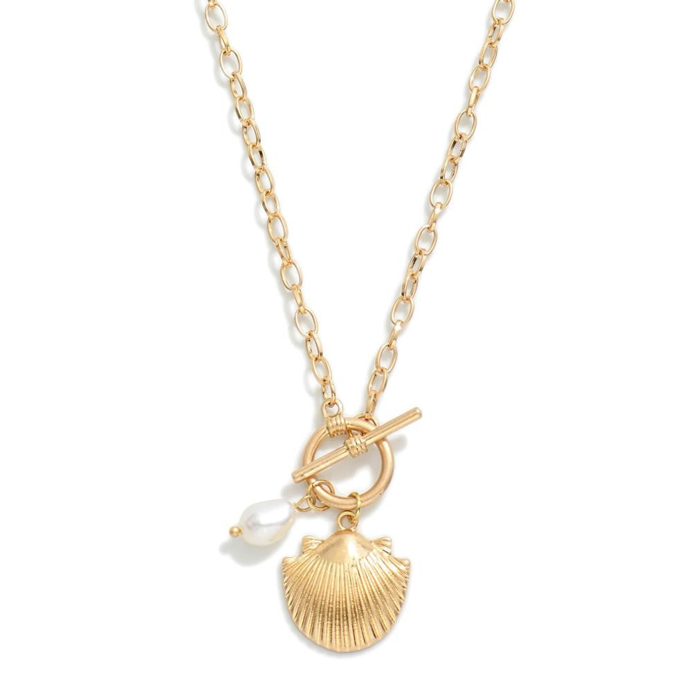 Pearl and Shell Pendant Necklace