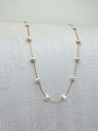 Dainty Stacked Pearl Necklace