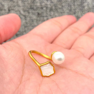Pearl & Shell Adjustable Ring