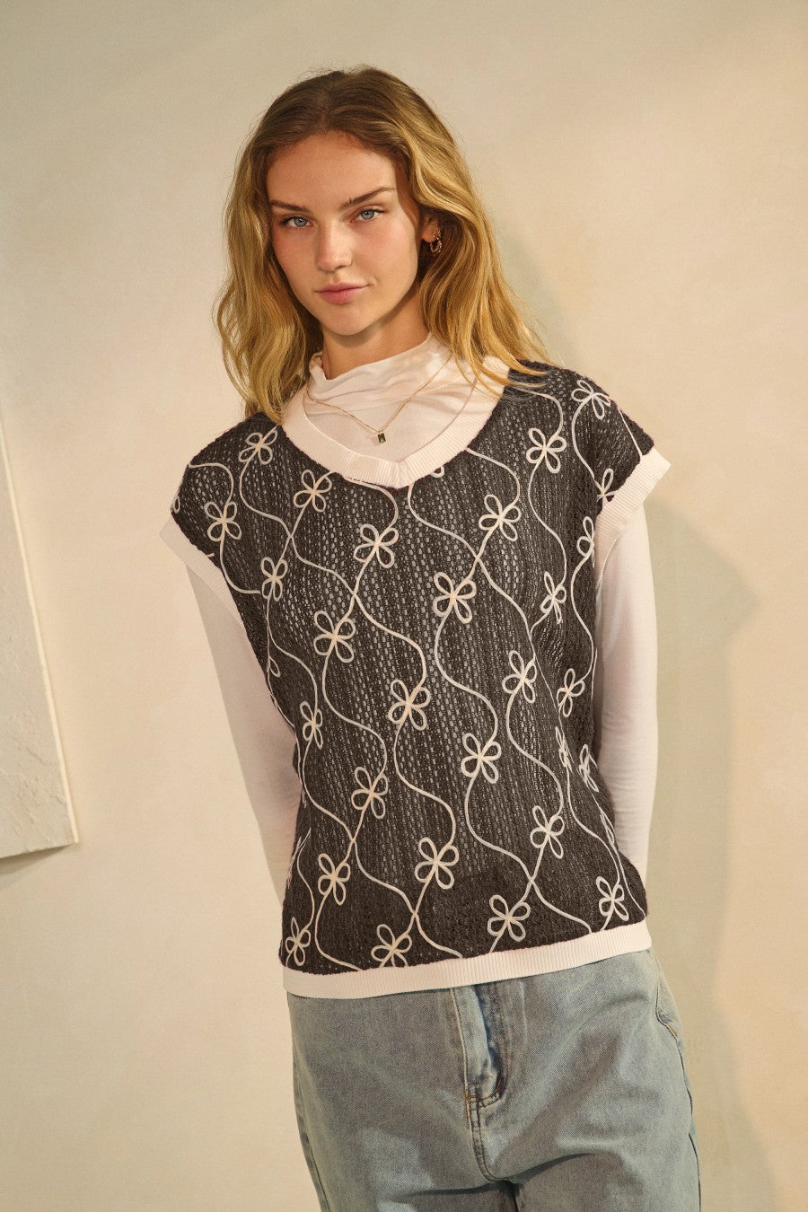 Embroidered Knitted Jersey Vest