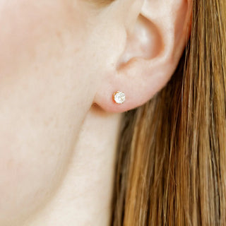 Linny Co Screwback Stud Earrings - Helen Gold