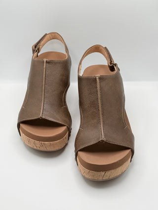 Corky's Carley Wedge - Chestnut