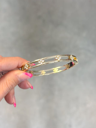 Classy Clover Bangle