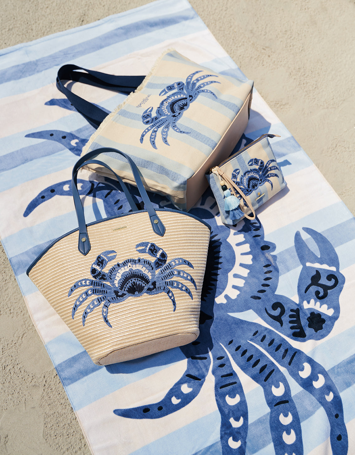 Spartina Straw Beach Tote Blue Crab