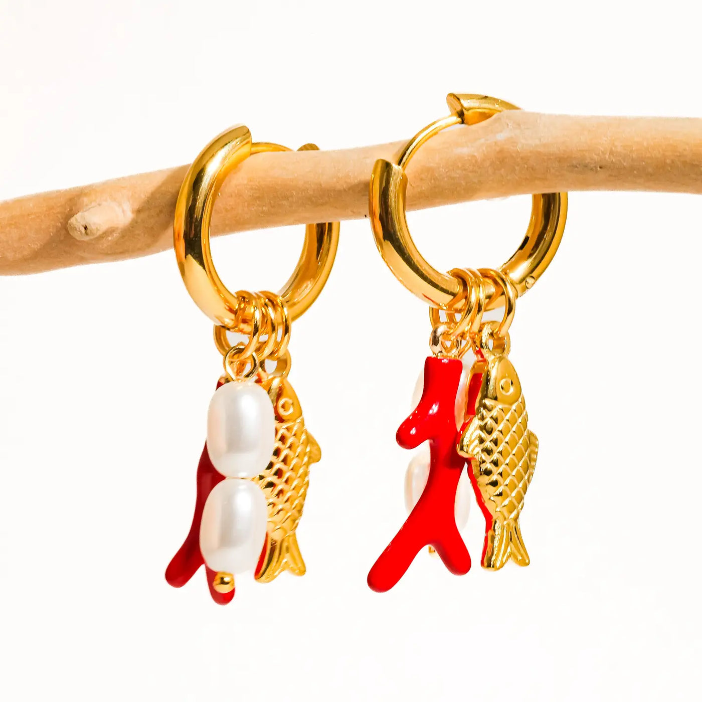 Rocaille Fish Pearl Huggies