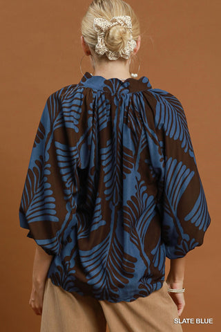 Umgee Abstract Leaf Balloon Sleeve Blouse
