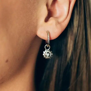 Tess & Sarah Hoops