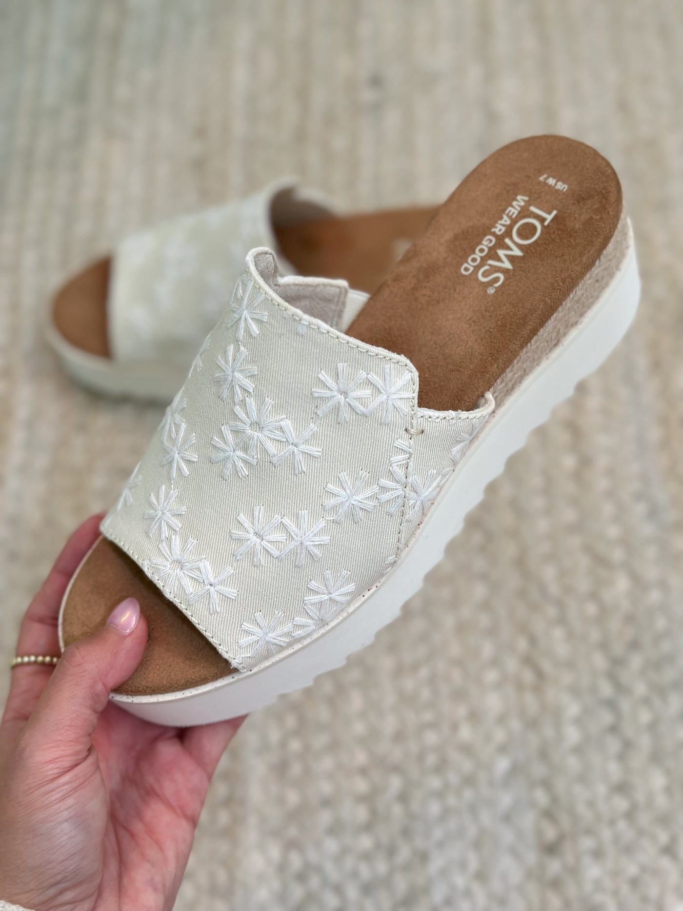 Toms Diana Mule Embroidered
