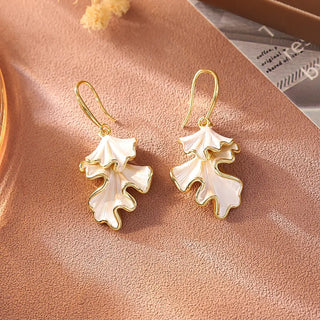 Fashion Gold Ginkgo Leaves Dangle Earrings