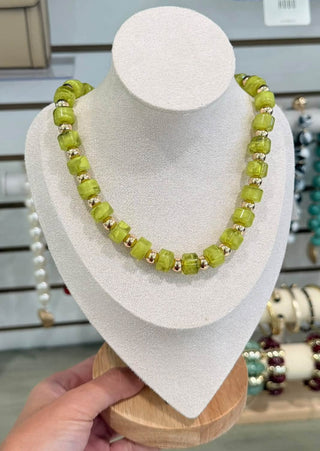 A Bit Simple Beaded Necklace