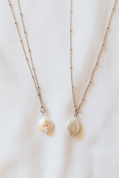 Plain Pearl Necklace