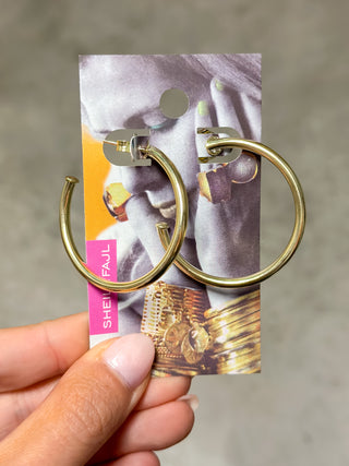 Sheila Fajl Angled Petit Everybody's Favorite Hoops