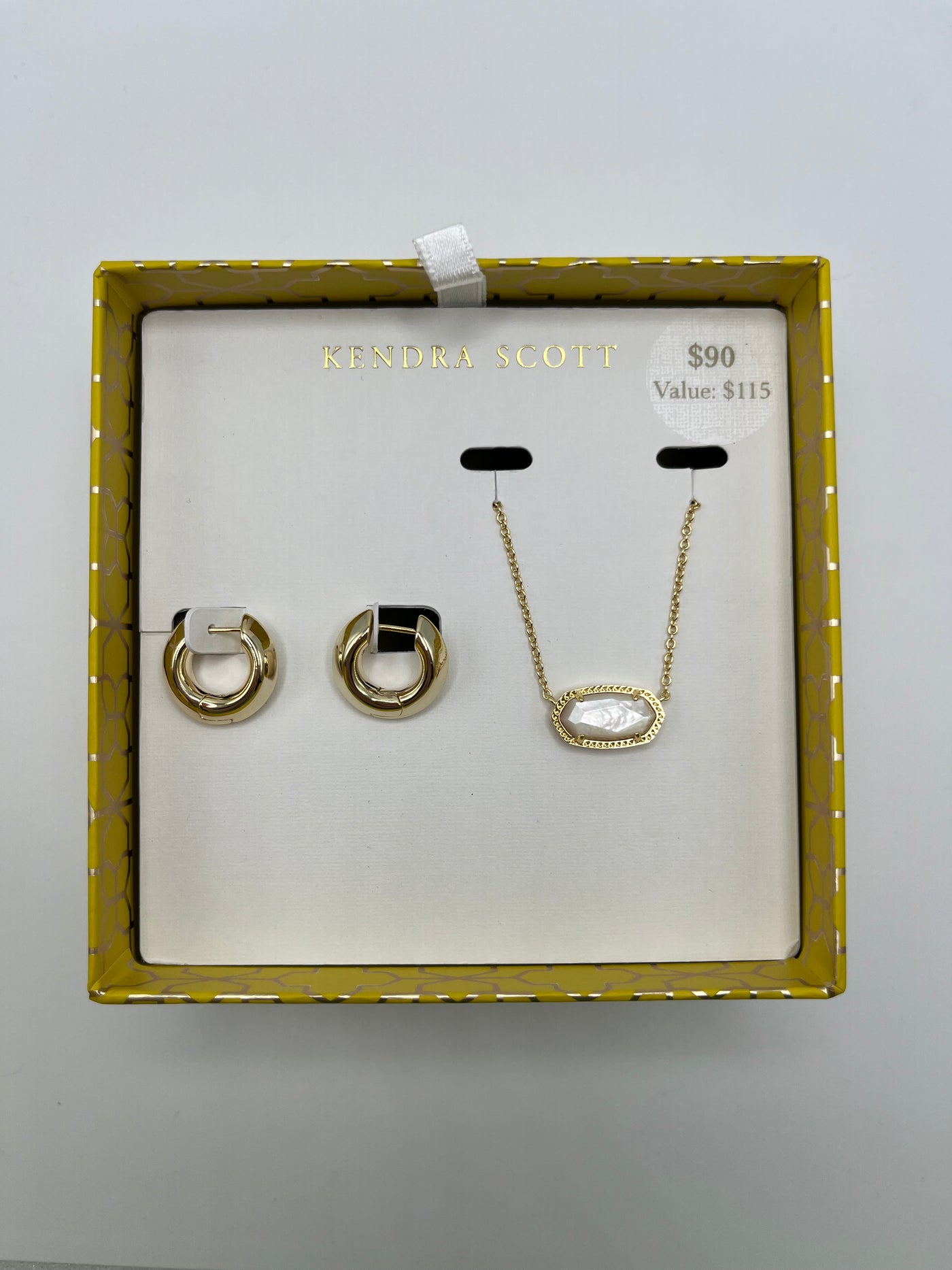 Kendra Scott Boxed Elisa Mikki Gold Gift Set