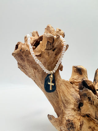Tide & Light Pearl Necklace