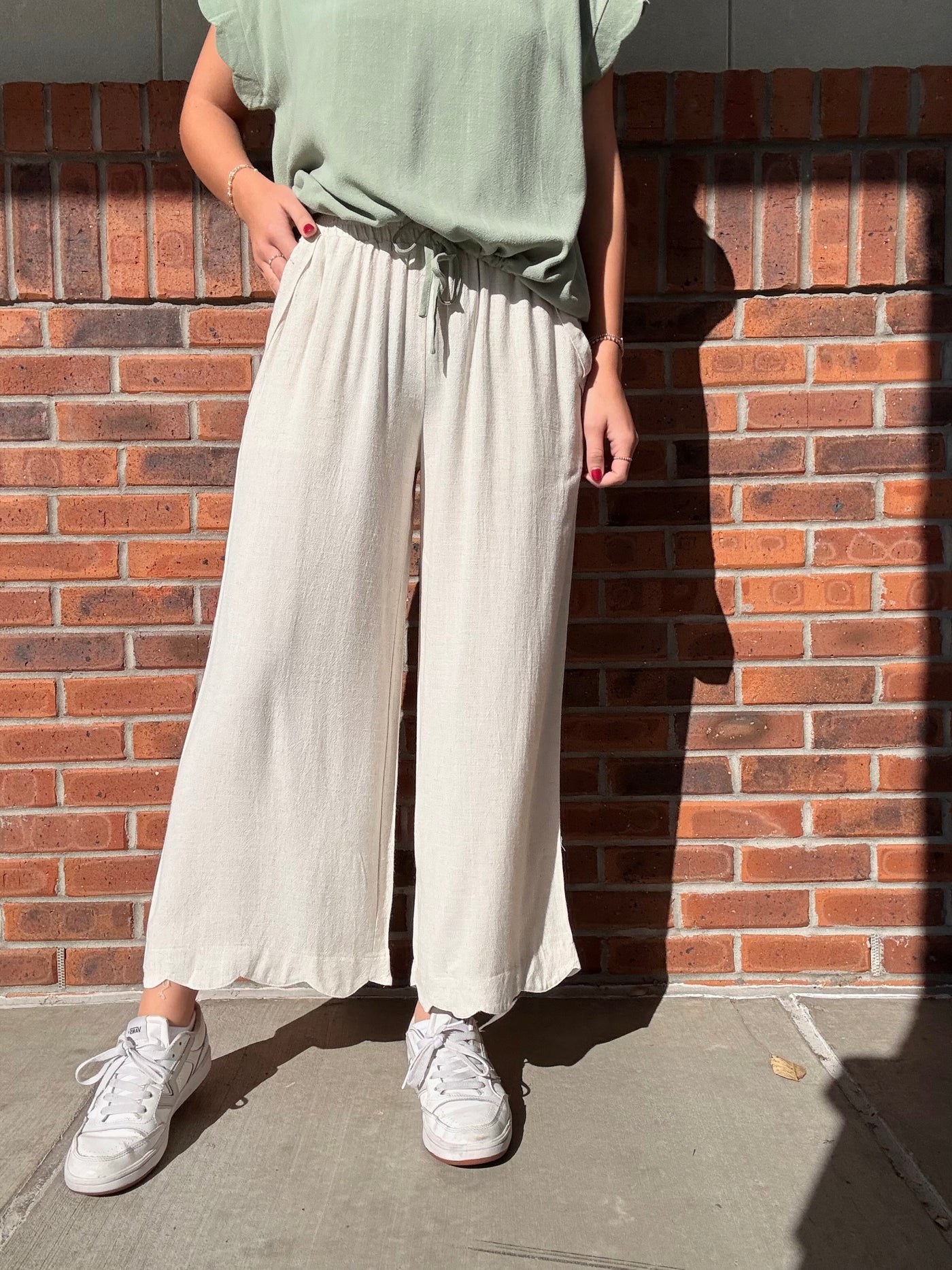Umgee Scallop Hem Pant