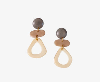 Tere Hand-carved earrings
