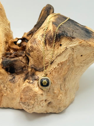 Cora Noir Seashell Necklace