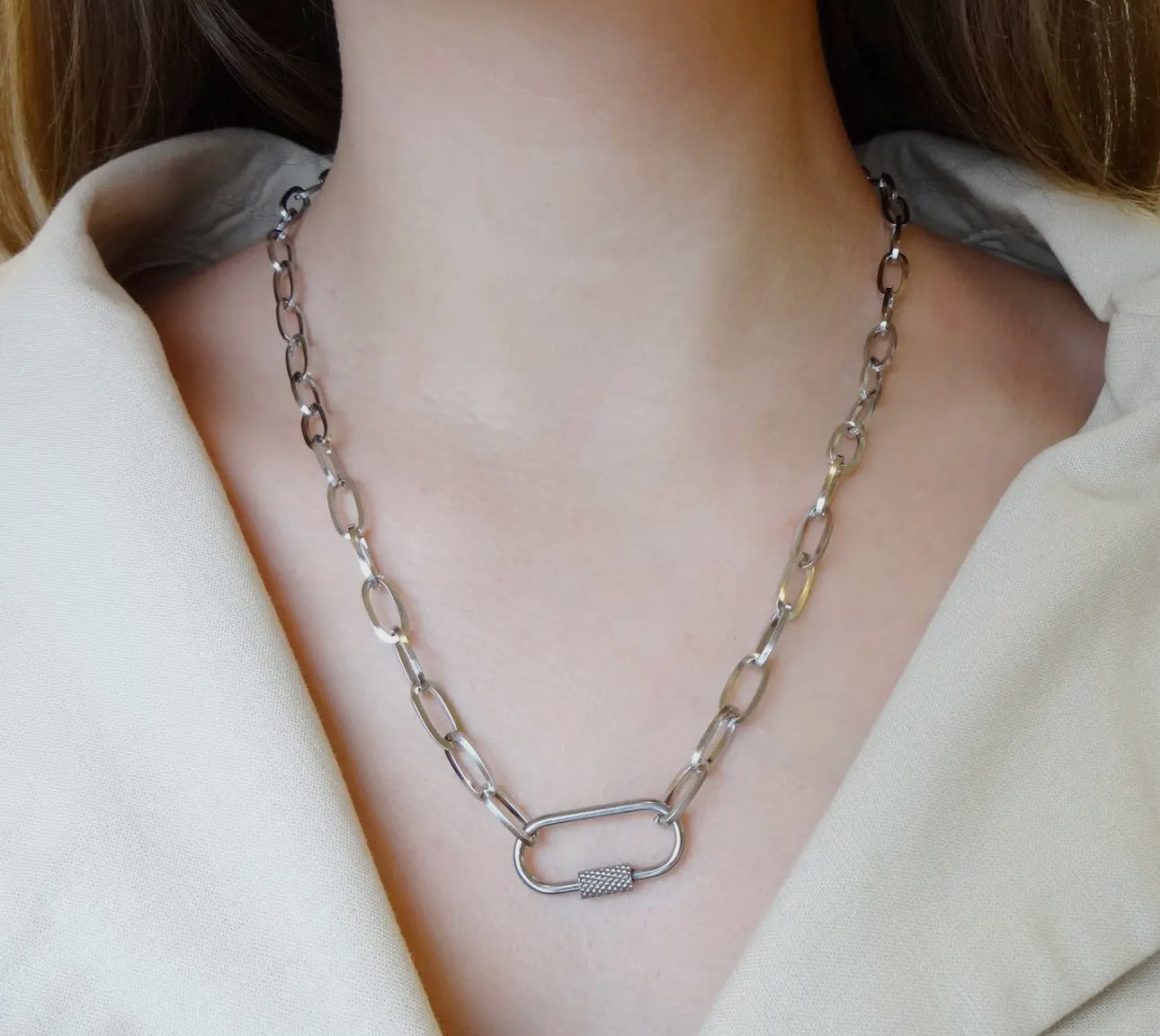 Open Carabiner Link Chain Necklace