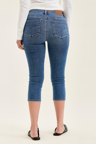 Judy Blue Mid Rise Capri Jeans