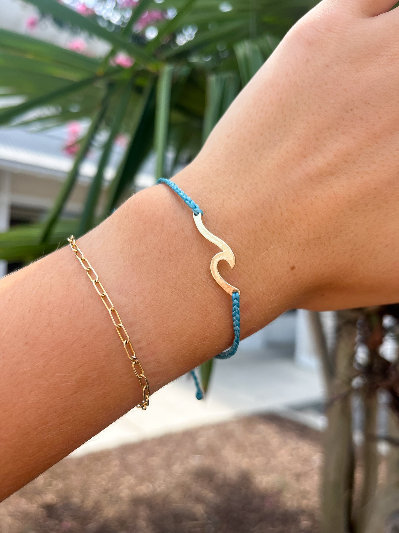 Pura Vida Hammered Wave Bracelet Pacific Blue