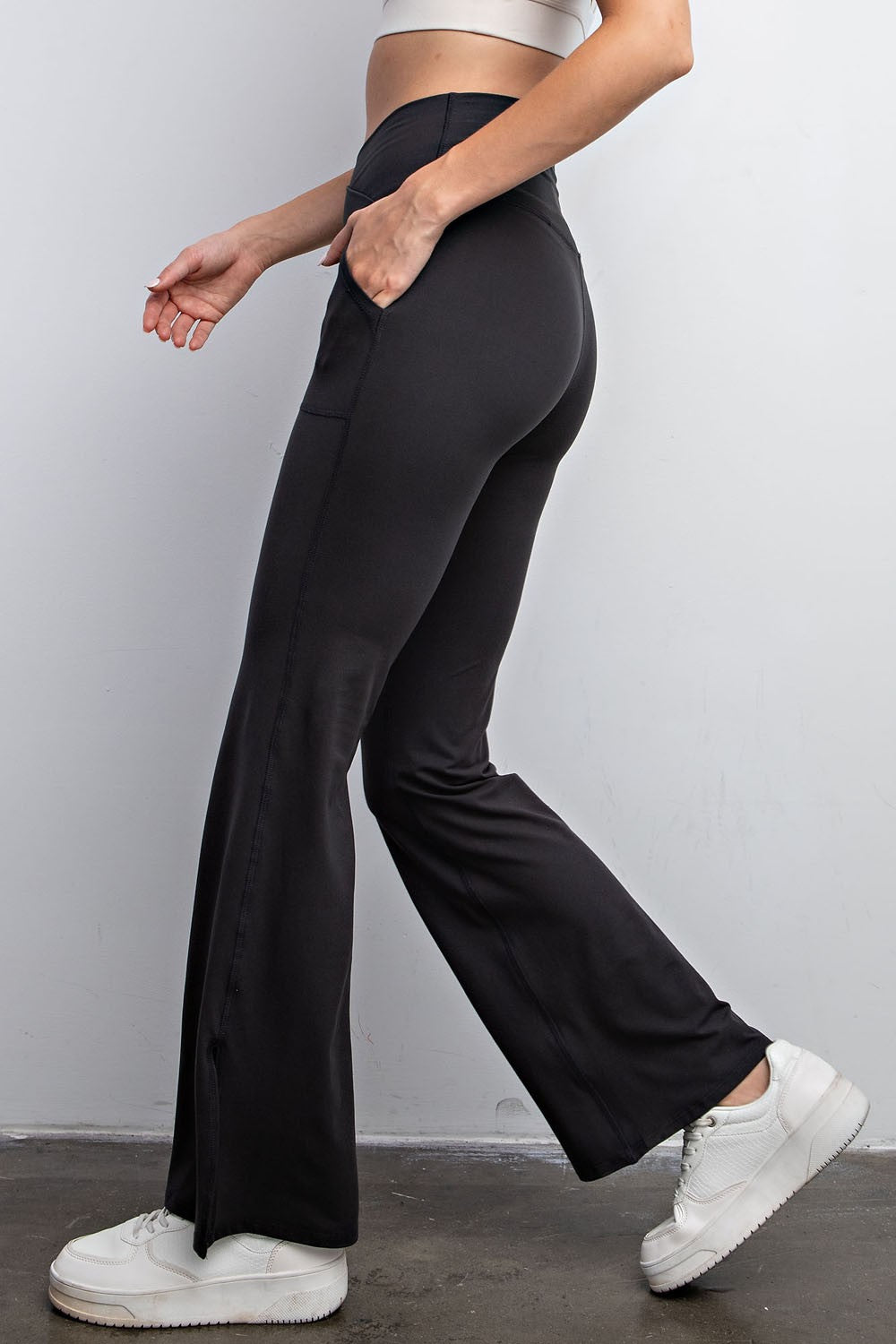 V Hi Waisted Flare Yoga Pants