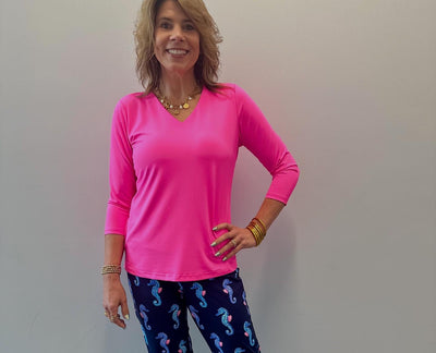 LuLu B Solid V-Neck 3/4 Sleeve Top
