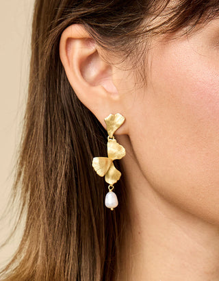 Spartina Ginko Leaf Dangle Earrings Pearl