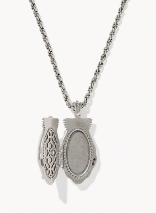 Alexa Locket Vintage Short Pendant Necklace
