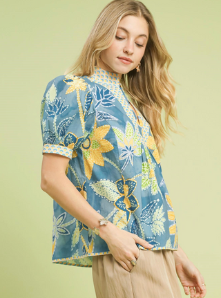 Umgee Abstract V-Neck Top
