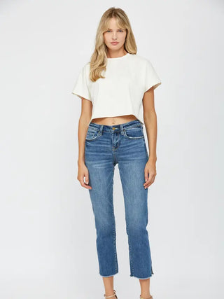 Mica Freestyle Mid Rise Crop