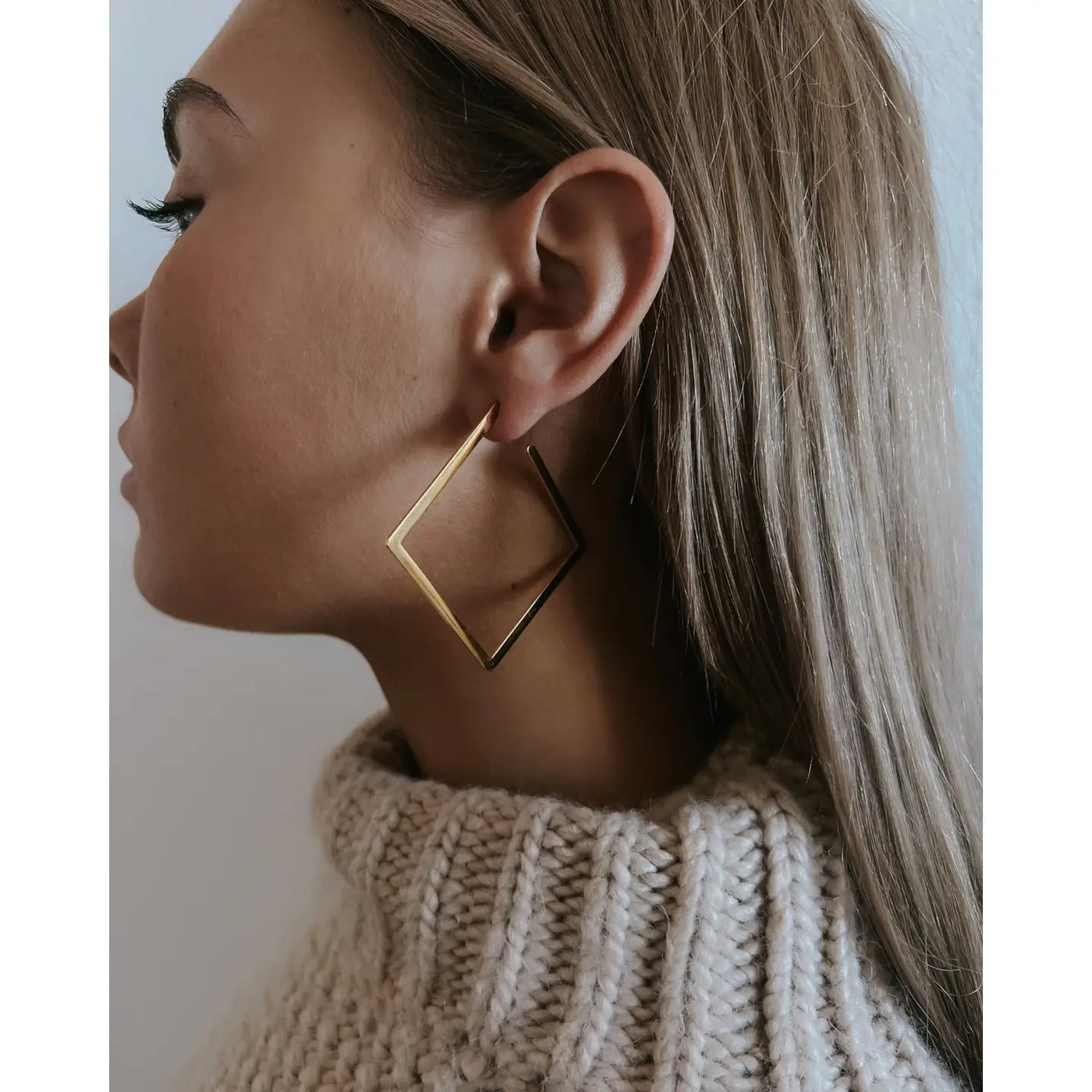 Eliora Gold Open Square Earrings