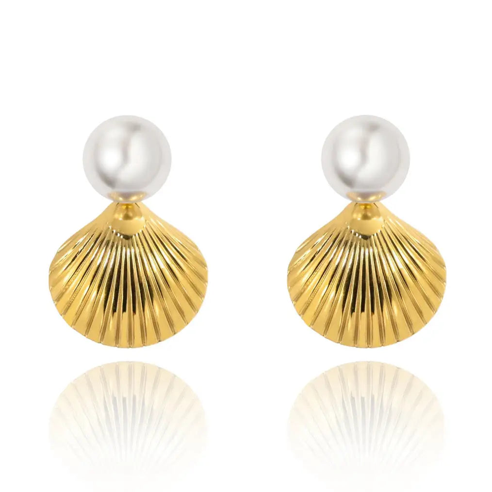 Sahira Sylvie Pearl Earring