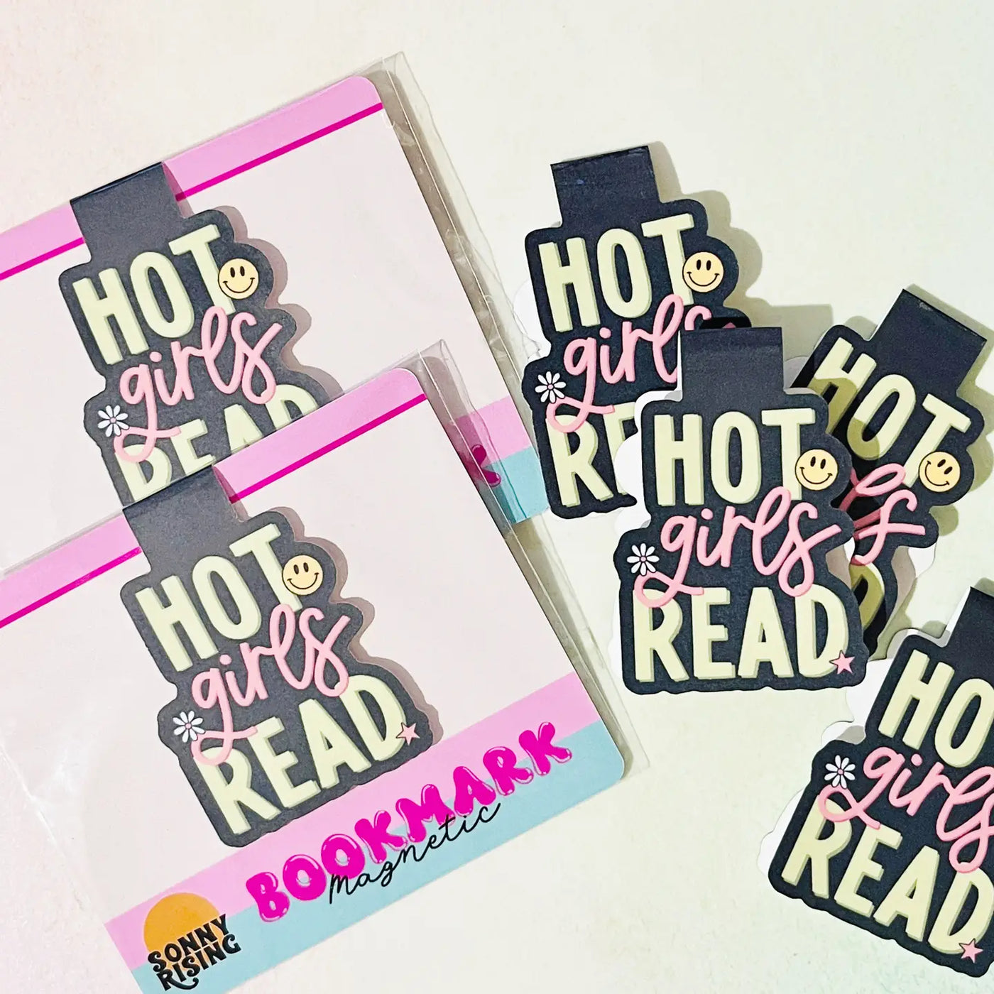 Magnetic Bookmark - Hot Girls Read