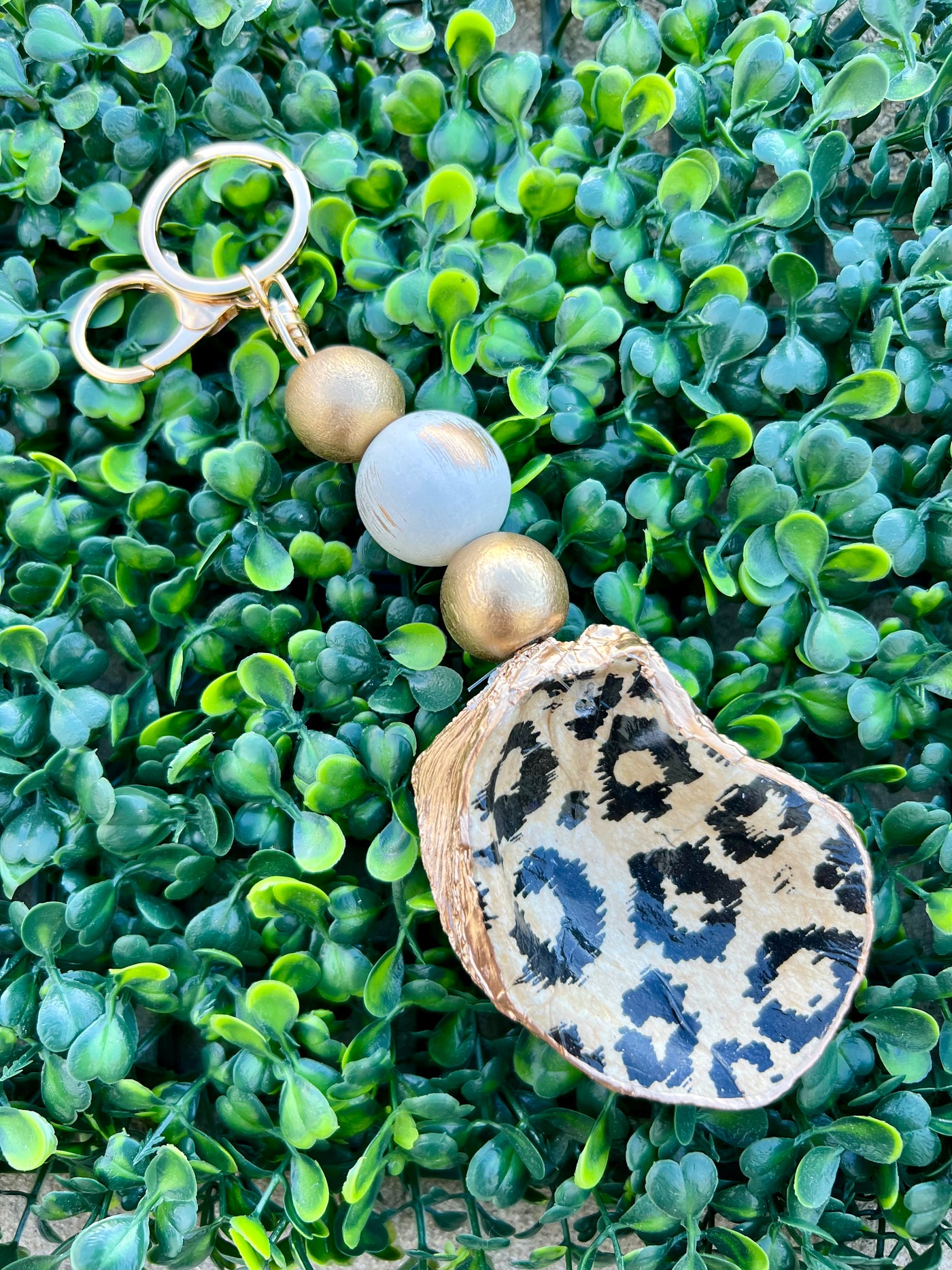 Handmade Decoupage Oyster Shell Keychains – Salty Chic Boutique