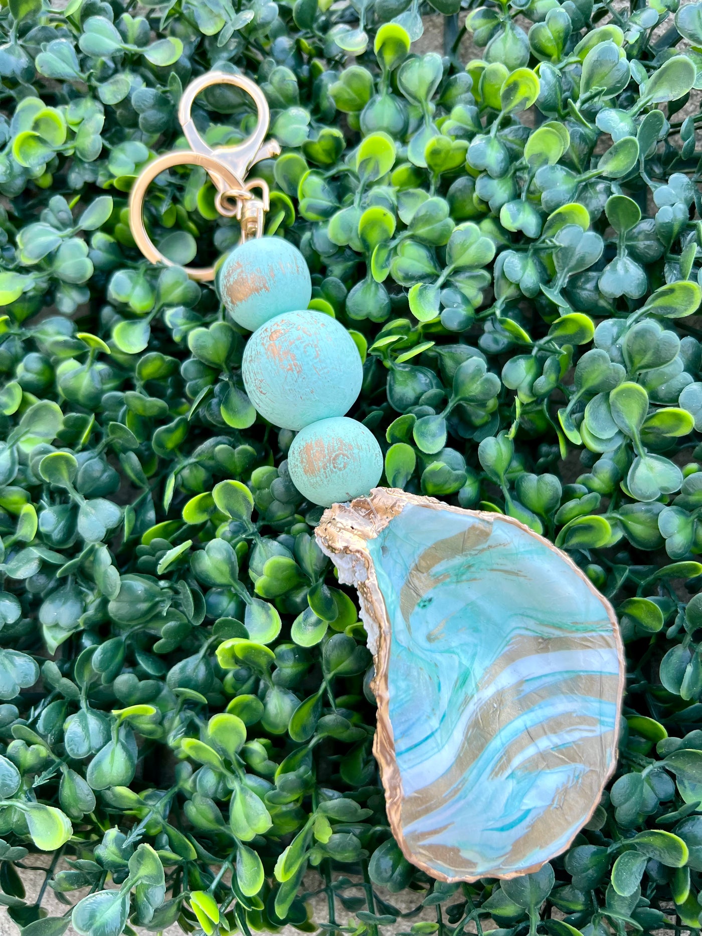 Handmade Decoupage Oyster Shell Keychains – Salty Chic Boutique