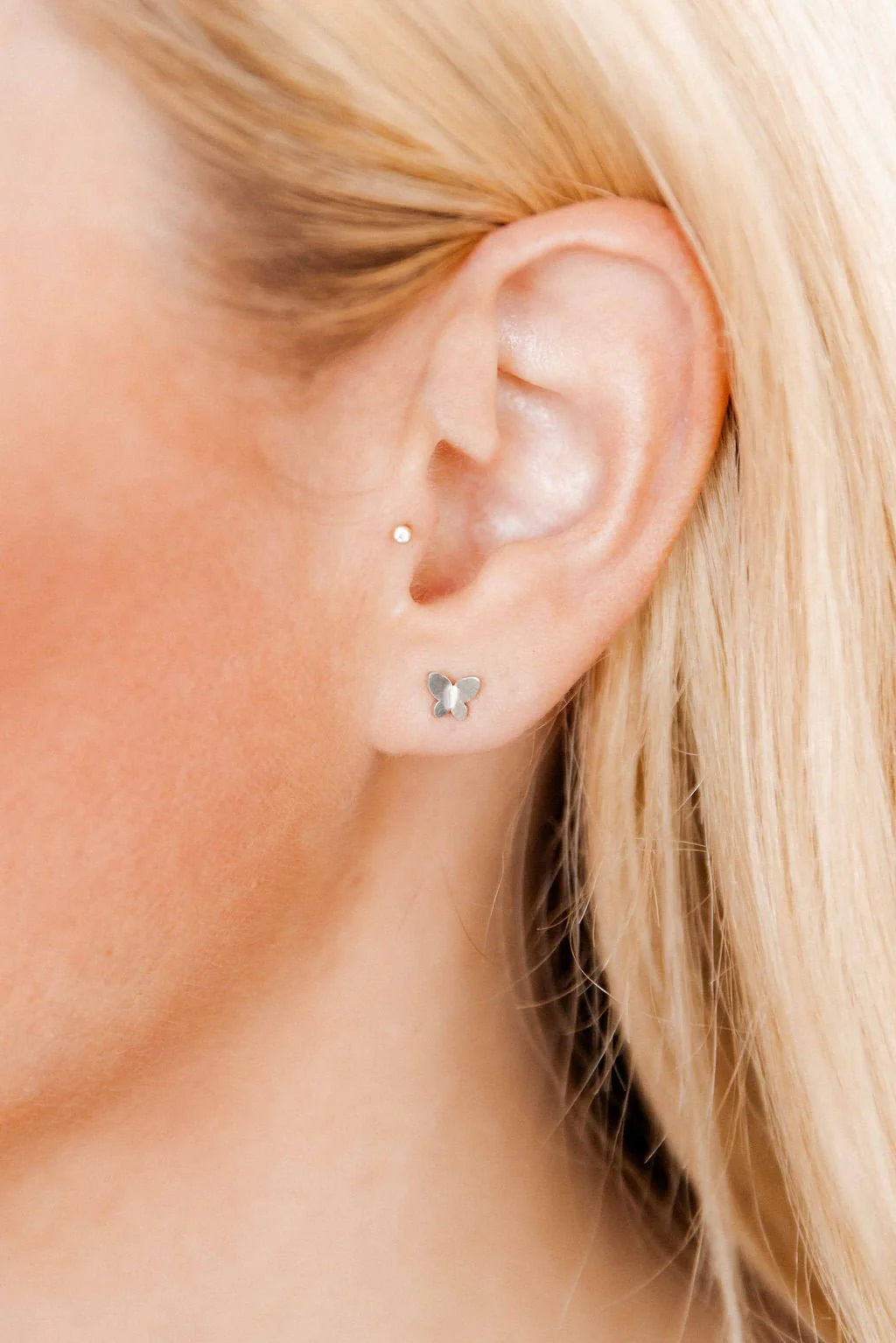 Linny Co Billie Butterfly Screwback Stud