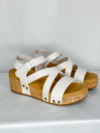 Corky’s Ivory Sun Down Wedge