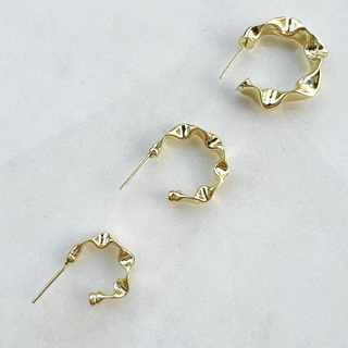Medium Wrinkled Hoops - Sheila Fajl