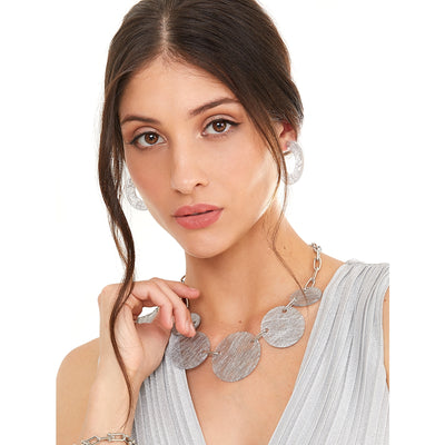 Zenzii Static Silk Circle Collar Necklace